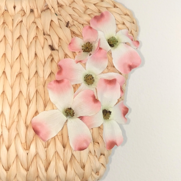 Wicker/Rattan Floral Basket Purse - Picture 2 of 8